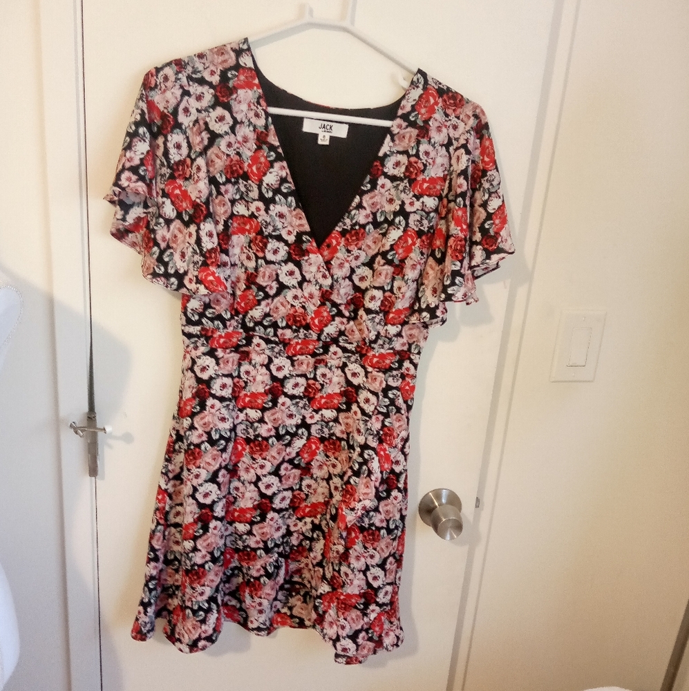 Jack by BB Dakota Floral  casual Dress size 8 red/black
